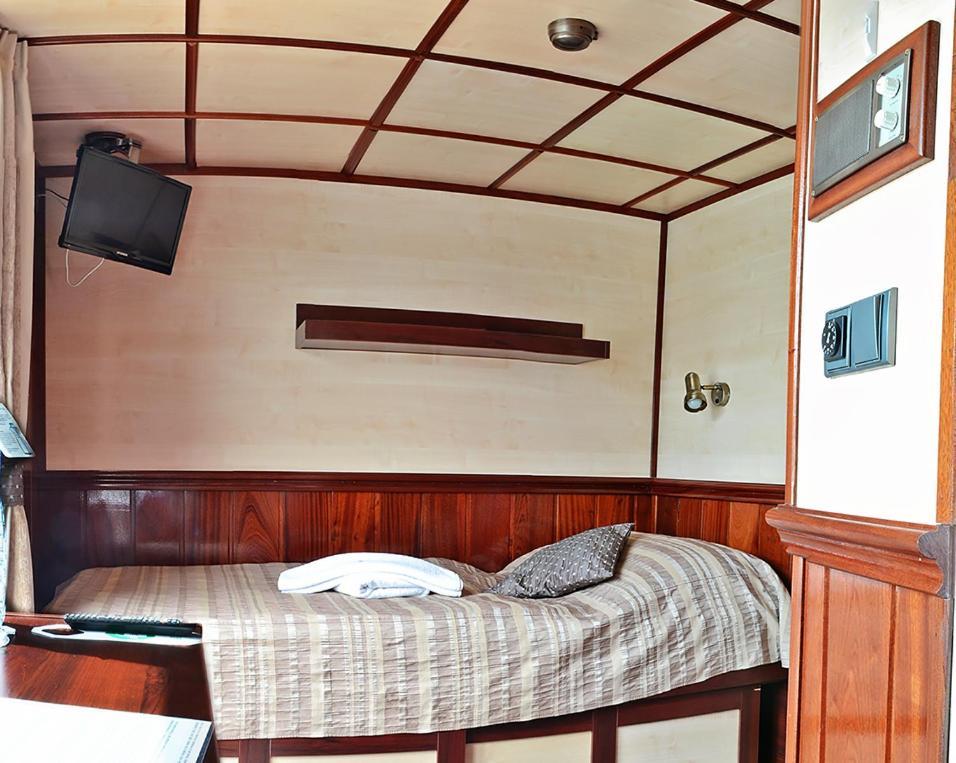 Florentina Boat Litoměřice 外观 照片