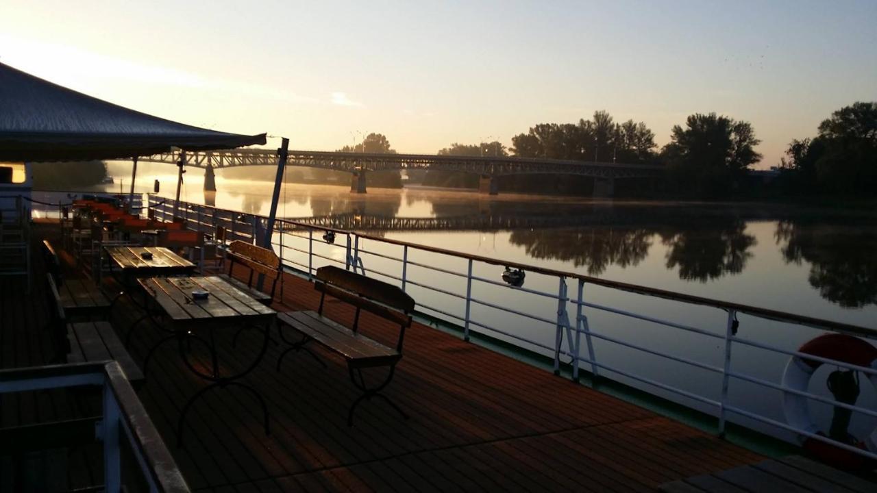Florentina Boat Litoměřice 外观 照片